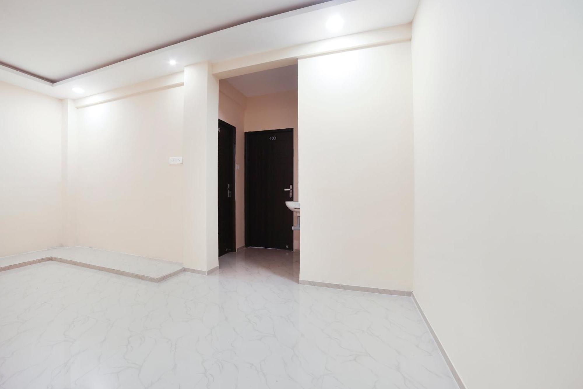 Hotel O Club Metro Нагпур Екстериор снимка